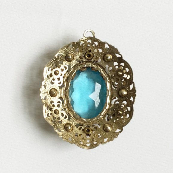 Vintage Filigree Victorian Revival Prong Set Blue Stone Floral Gold Tone Pendant - Picture 5 of 5